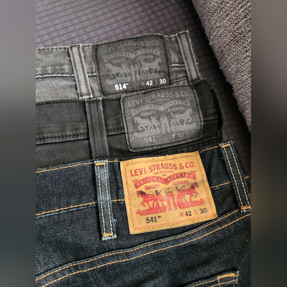 LEVIS  541 SLIM JEANS BUNDLE 42X30